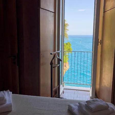 Il Paradiso Perduto Nel Golfo Dei Poeti Tellaro