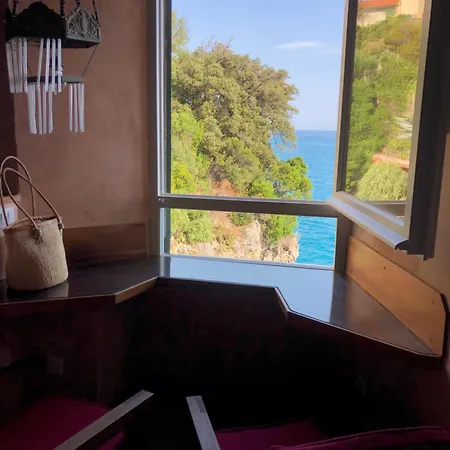 Il Paradiso Perduto Nel Golfo Dei Poeti *