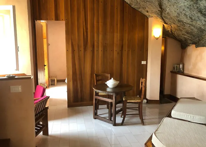 Il Paradiso Perduto Nel Golfo Dei Poeti *